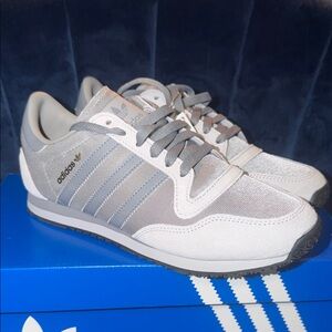 Adidas Originals Women’s Galaxy OG Grey Running Shoes Size 7.5 NIB